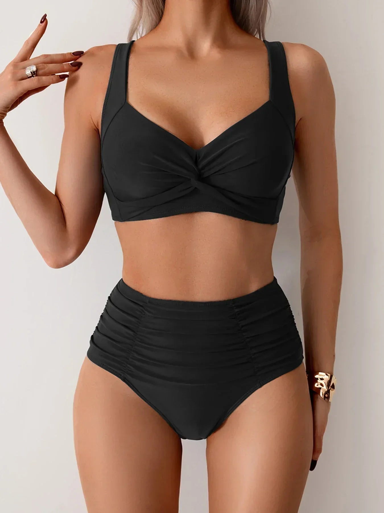 Lori | Timeless Elegance of Swimwear with Sculptural Confidence