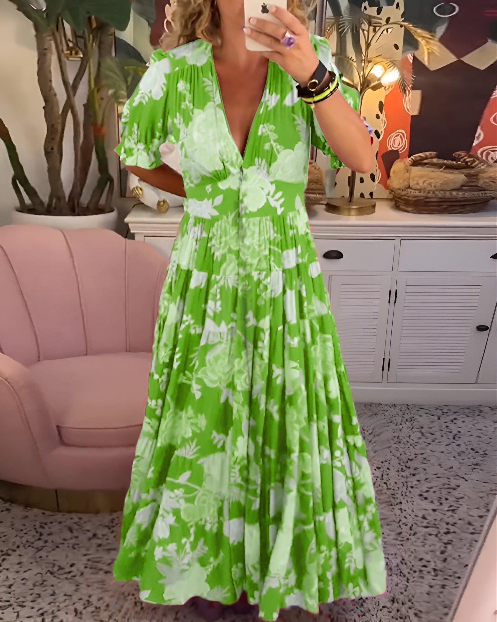 CARINE | Dress with Pockets and V-Neck in Floral Print